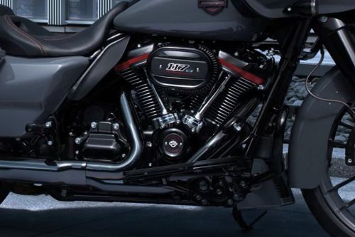 Harley Davidson CVO Road Glide Engine View