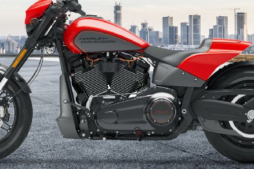 Harley Davidson FXDR 114 Engine View