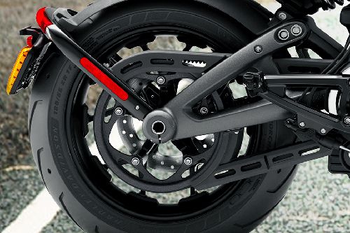 ban belakang Harley Davidson LiveWire