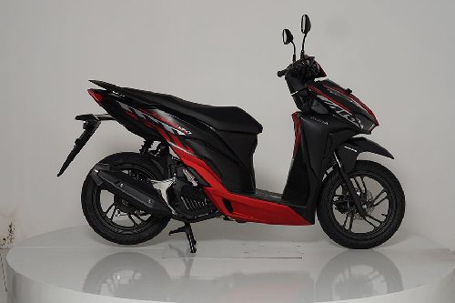 Motor Honda Vario 150 Sporty 2024 di Indonesia