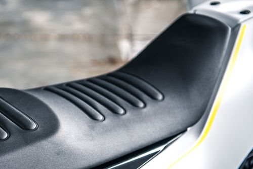 Jok Husqvarna Vitpilen 401