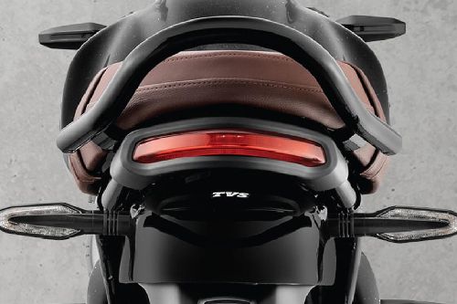 Lampu belakang TVS Ronin