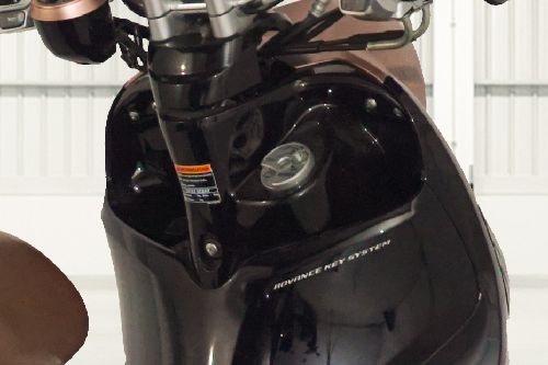 Glove box Yamaha Fino 125