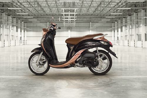 Yamaha Fino 125 2024 Images - Check out design & styling