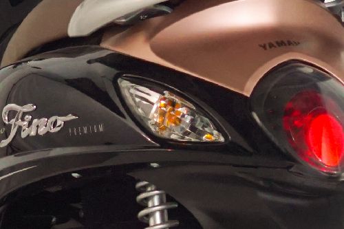 Lampu sein samping belakang Yamaha Fino 125
