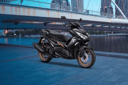 Motor Yamaha Aerox 155VVA R-Version MotoGP Edition 2024 di Indonesia