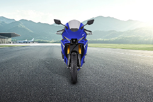 Tampak depan Tampak depan Yamaha YZF R25