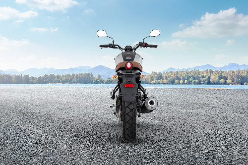 Tampak belakang Yamaha XSR 155