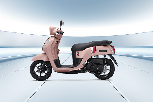 Samping Kiri Yamaha Fazzio