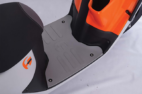 Ruang kaki Yamaha Fazzio