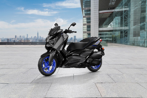 Slant Front View Full Image Yamaha Xmax Connected Slant Front View Full Image
