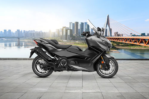 Yamaha Tmax Right Side Viewfull Image
