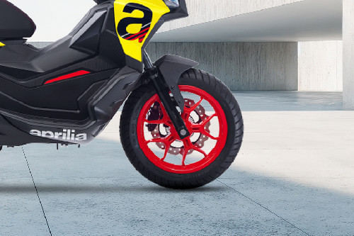 Ban depan Aprilia SR-GT SPORT 200