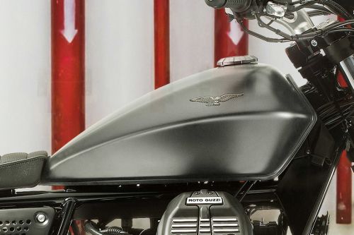 Moto Guzzi V9 Bobber Fuel Tank View