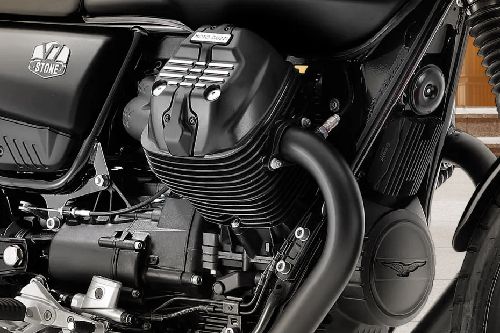 Moto Guzzi V7 III Engine View