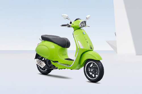 Slant Rear View Full Image Vespa Sprint Slant Rear View Full Image