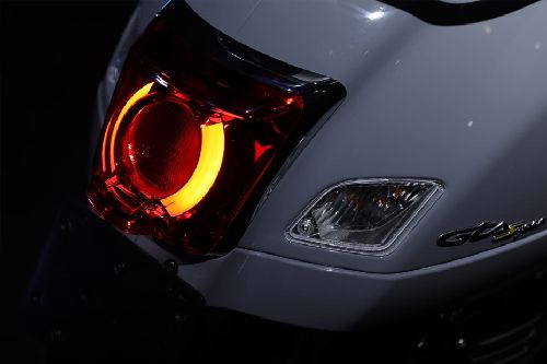 lampu belakang GTS 300 Super Tech