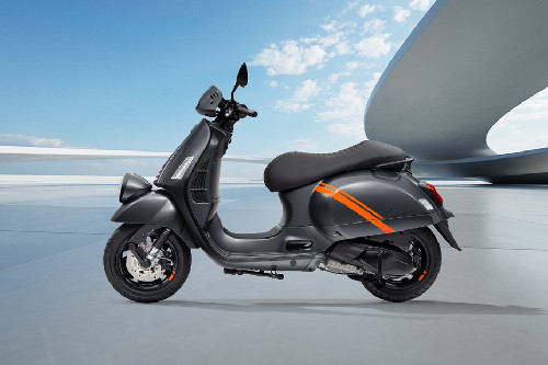 Samping Kiri Vespa GTV