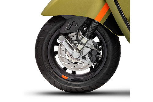 Rem depan Vespa GTS Super Sport 150 