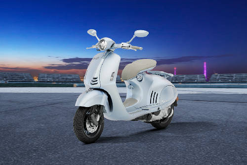 Vespa 946 Snake Standard Vespa 946 Snake Standard