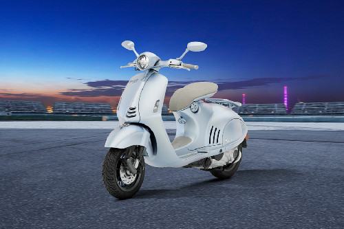 Slant Front View Full Image Vespa 946 Snake Slant Front View Full Image