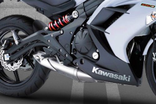 Mesin Kawasaki Ninja 650 2015