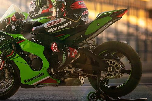 ban belakang Kawasaki Ninja ZX10-R