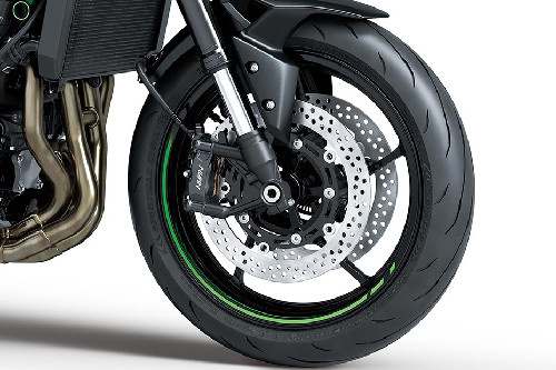 Ban depan Kawasaki Z900