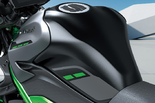 Fuel Tank View Kawasaki Z900 Fuel Tank View