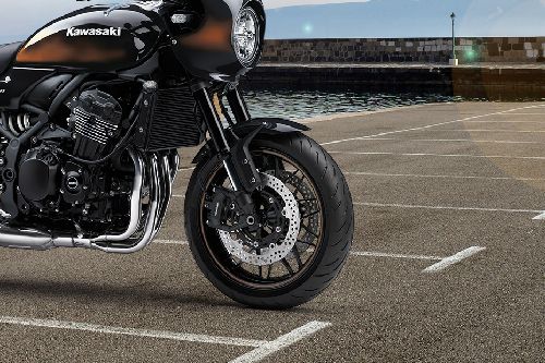 Ban depan Kawasaki Z900RS CAFE