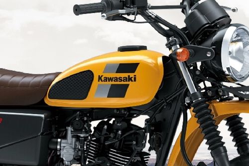 Kawasaki W175TR Fuel Tank View