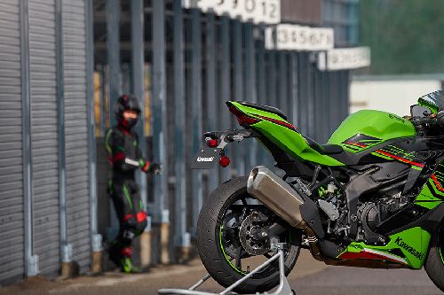 Knalpot Kawasaki Ninja ZX-4RR