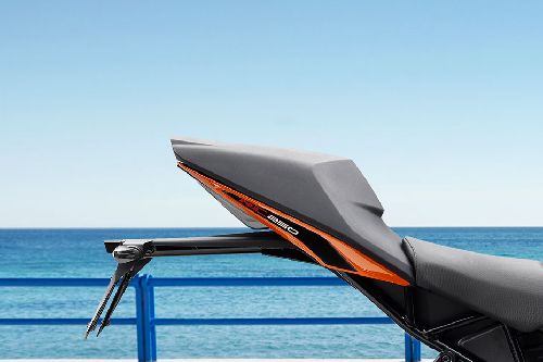 sandaran jok KTM RC 250