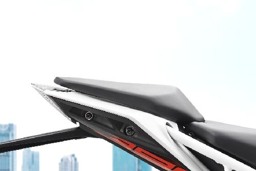 sandaran jok KTM Duke 390