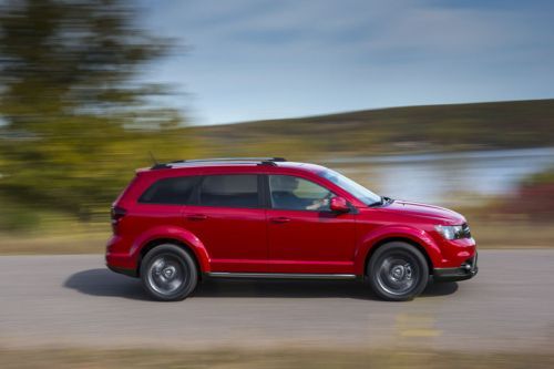 Dodge Journey Drivers Sideview