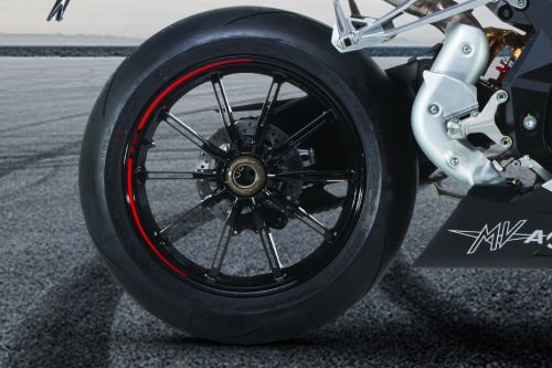 ban belakang MV Agusta F4