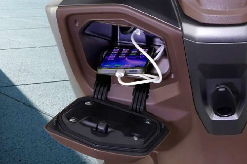 Glove box Suzuki Burgman Street 125 EX