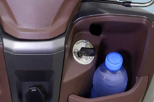 Power outlet Suzuki Burgman Street 125 EX