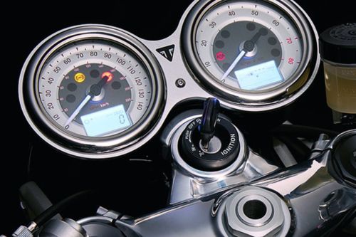 Triumph Thruxton Speedometer