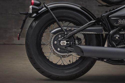 ban belakang Triumph Bonneville Bobber