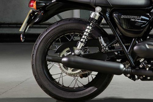 ban belakang Triumph Bonneville T100
