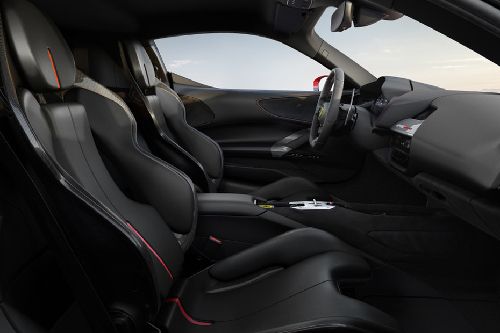 Kursi belakang Ferrari SF90 Stradale