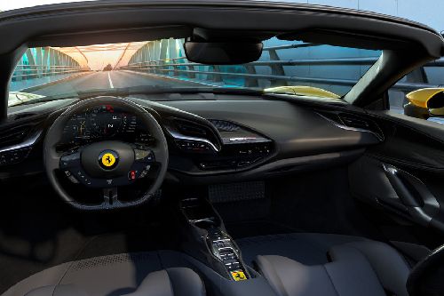 Dashboard SF90 Spider