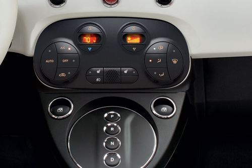Front AC Controls of Fiat 500C