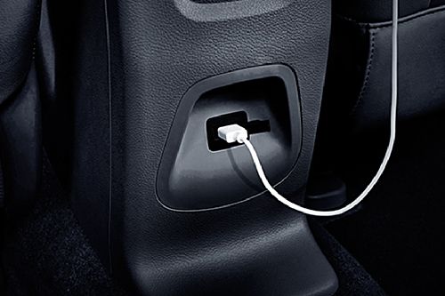 Power outlet Wuling Confero S