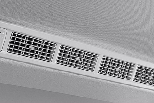 Pengatur AC belakang Confero S