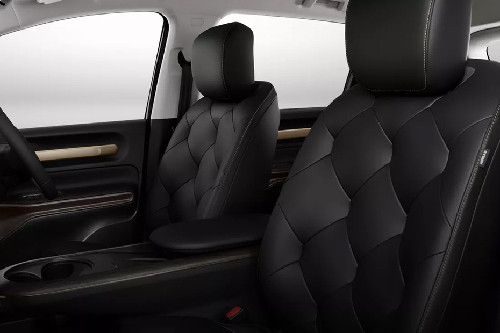 Kursi depan Cloud EV