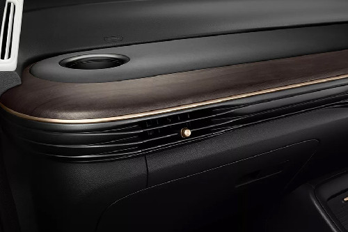 Ventilasi AC depan samping Cloud EV