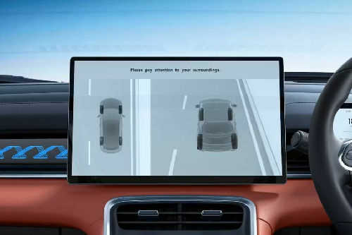 Geely Coolray Parking Camera Display
