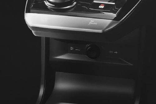 Power outlet MG 4 EV